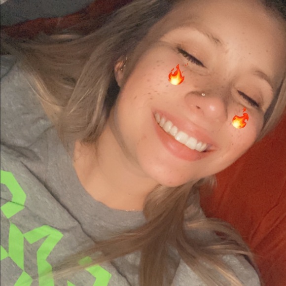 Welcome to #DillsDeals 💛 - Picture 4 of 5